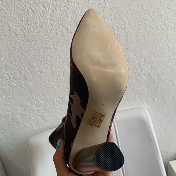 Camo Lola Shoetique boots - Picture 3 of 4